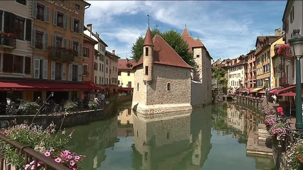 Escapade Champetre Bed & Breakfast Hauteville-sur-Fier ภายนอก รูปภาพ