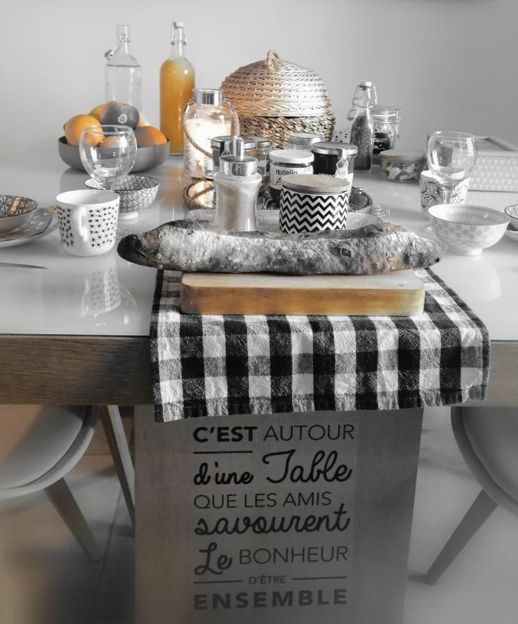 Escapade Champetre Bed & Breakfast Hauteville-sur-Fier ภายนอก รูปภาพ